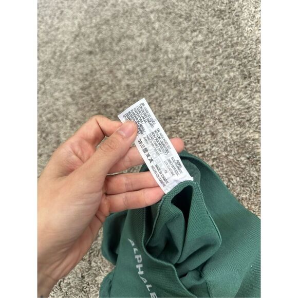 Alphalete Amplify Short 4.5" Green Butt Scrunch Contour Seamless Gym Workout M - Picture 5 of 9